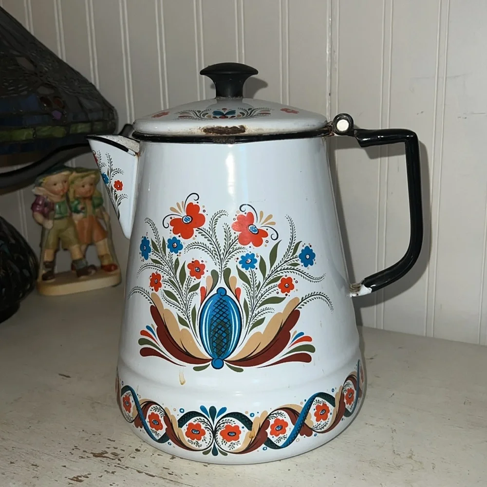 Vintage Berggren mid century flower design enamel ware coffee pot large